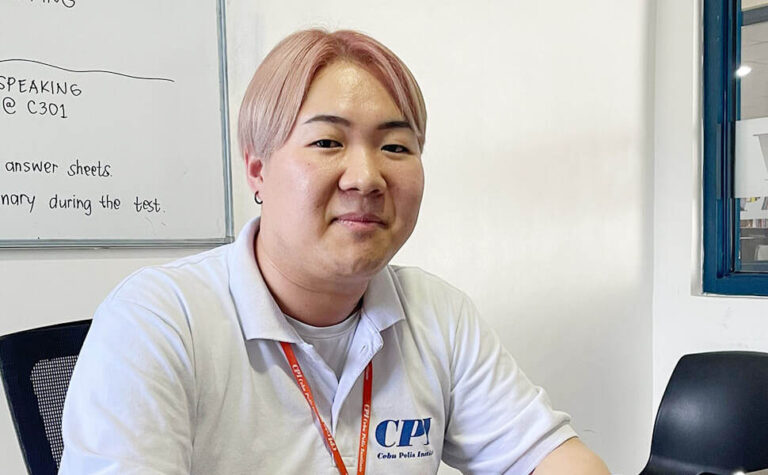 CPI（シーピーアイぺリス校）の日本人スタッフのshoさん